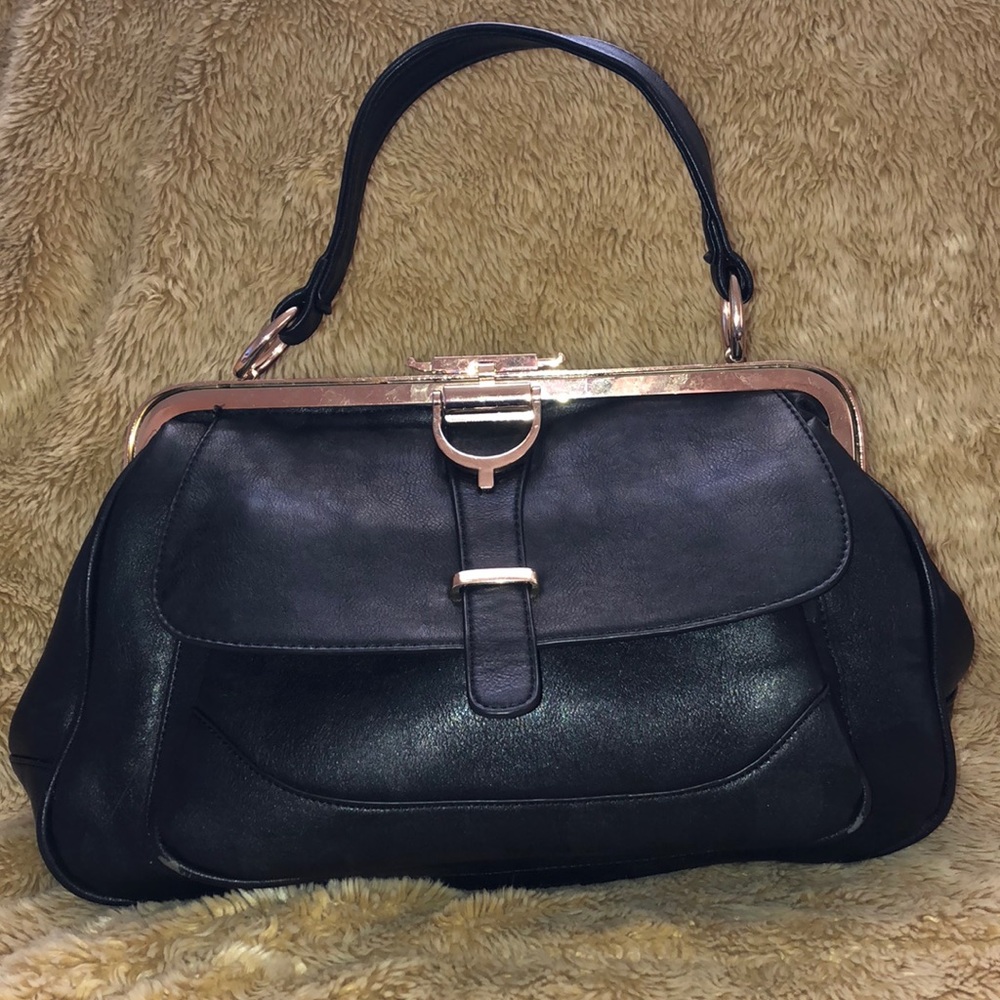 Hand bag